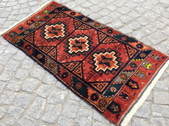 手織りトルコ絨毯 111x57cm アンティーク ラグ 9枚目の画像