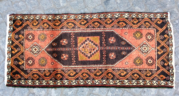 手織りトルコ絨毯 108x50cm ヴィンテージ ラグ 3枚目の画像