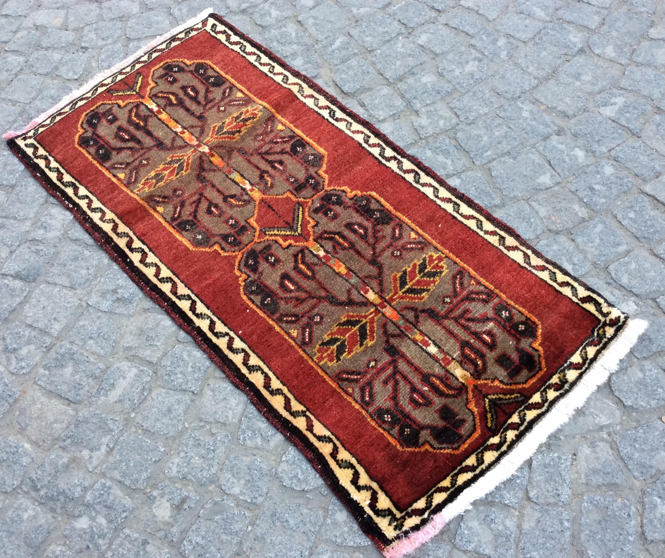 手織りトルコ絨毯 116x55cm ヴィンテージ ラグ