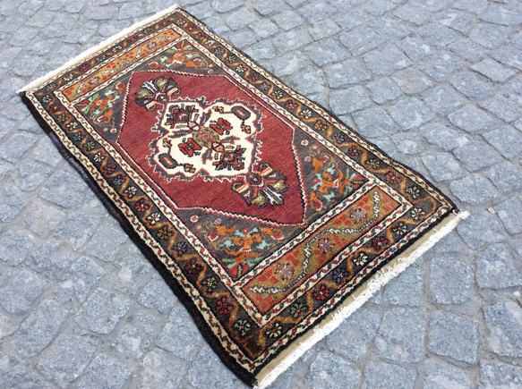 手織りトルコ絨毯 107x57cm ヴィンテージ ラグ 9枚目の画像