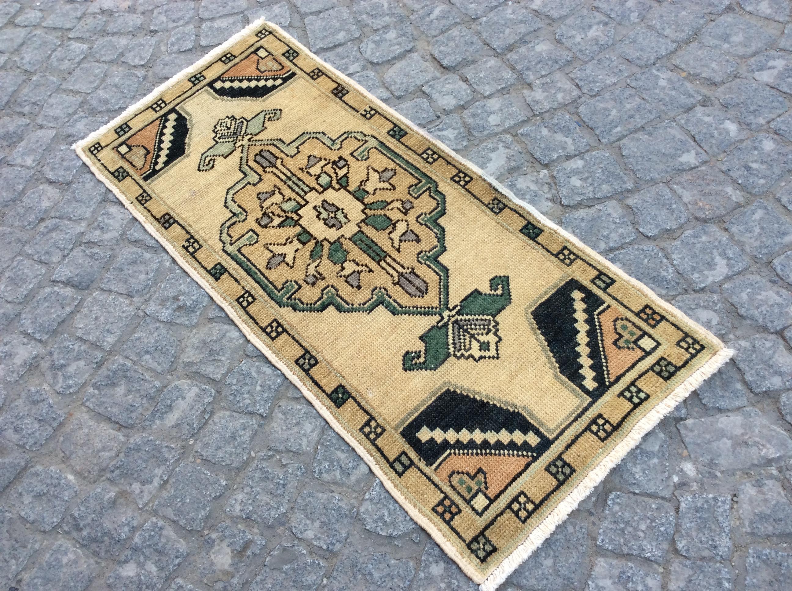 手織りトルコ絨毯 104x45cm ヴィンテージラグ 25,000円