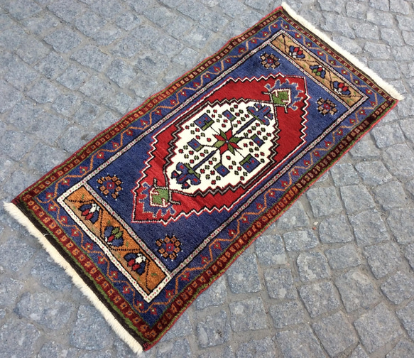 手織りトルコ絨毯 109x53cm ヴィンテージ ラグ 2枚目の画像