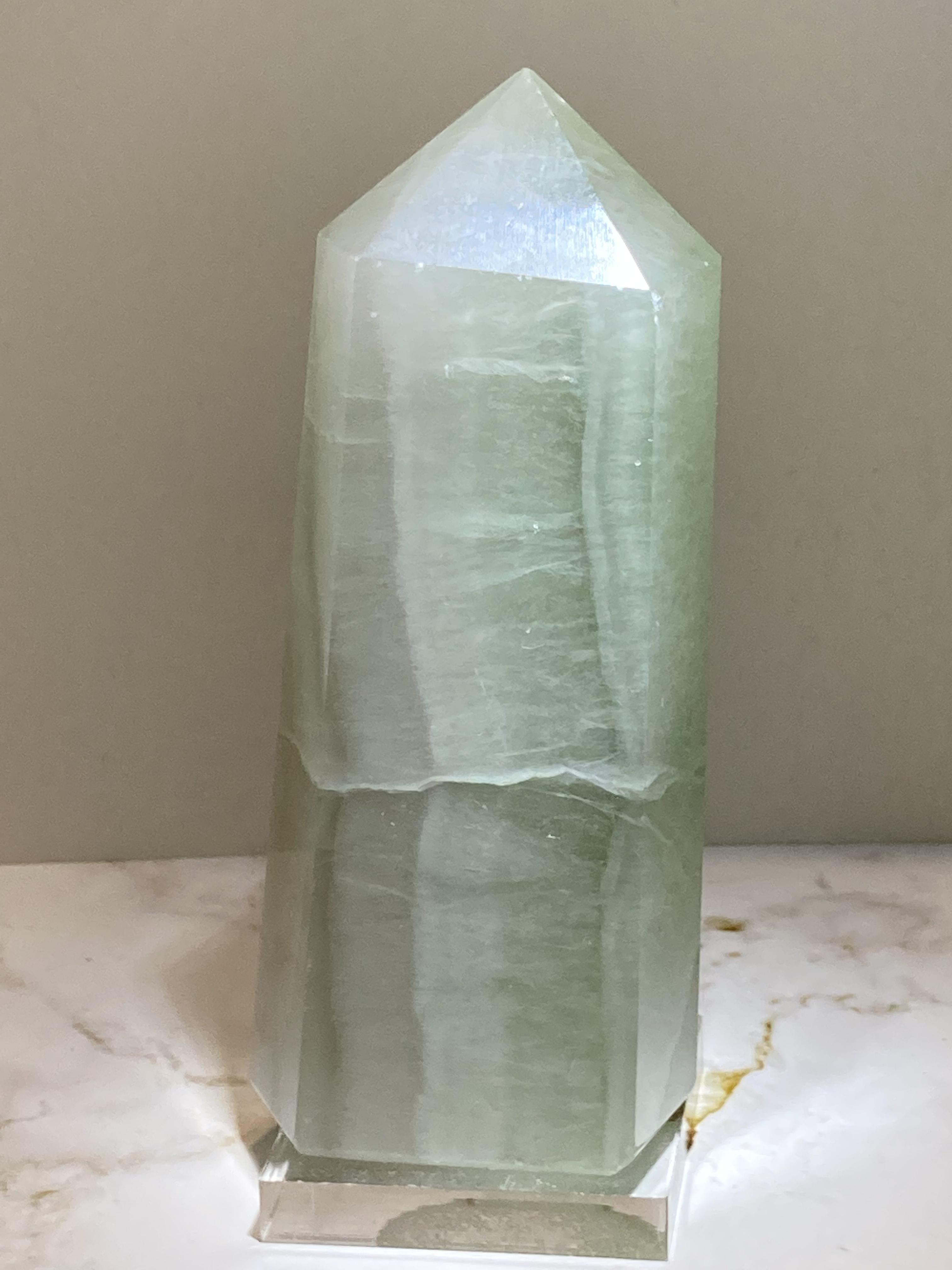 バイカラー✿*:・　虹入り✨ フローライト　蛍石　オベリスク　置物