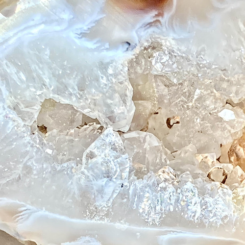 タンジェリン✿*:・虹入り　レース瑪瑙　アゲート ジオード　晶洞 タンジェリン✿*:・虹入り レース瑪瑙 アゲート ジオード 晶洞