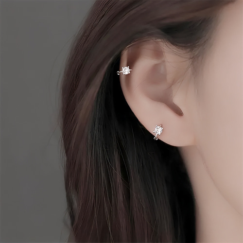 新作 シンプル 18k 高品質 大人可愛い 繊細 上品 ひと粒 CZ 新作 シンプル 18k 高品質 大人可愛い 繊細 上品 ひと粒 CZ