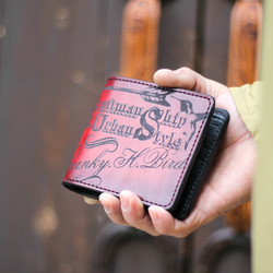 レーザーアート×手染め　2つ折り財布　カード　ヌメ革　グラデーション　赤　緑　ラセット 5枚目の画像