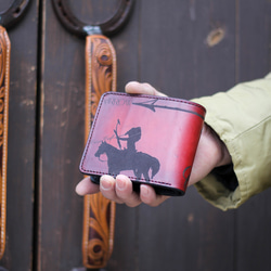 レーザーアート×手染め　2つ折り財布　カード　ヌメ革　グラデーション　赤　緑　ラセット 4枚目の画像