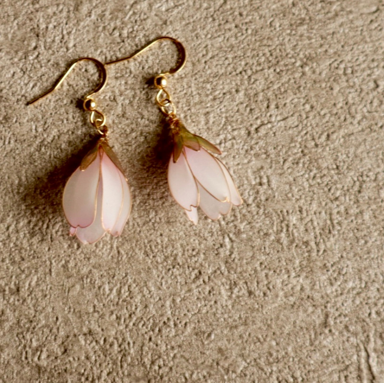 染井吉野の桜ピアス(イヤリング)｜金属アレルギー対応｜ウェディング｜ソメイヨシノ｜桜ハンドメイド2024
