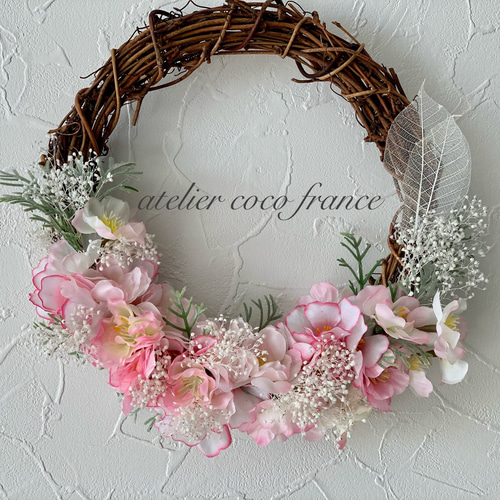 ⭐︎4種の八重桜とかすみ草とホワイトリーフの優しいリース【光触媒