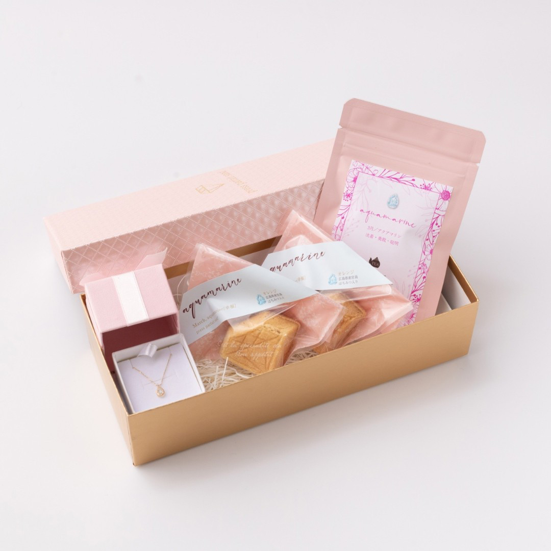 【誕生日・記念日のお祝い】3月誕生石ドロップ型 アクアマリンネックレス＆ダイヤモンド型バターサンド＆紅茶セット