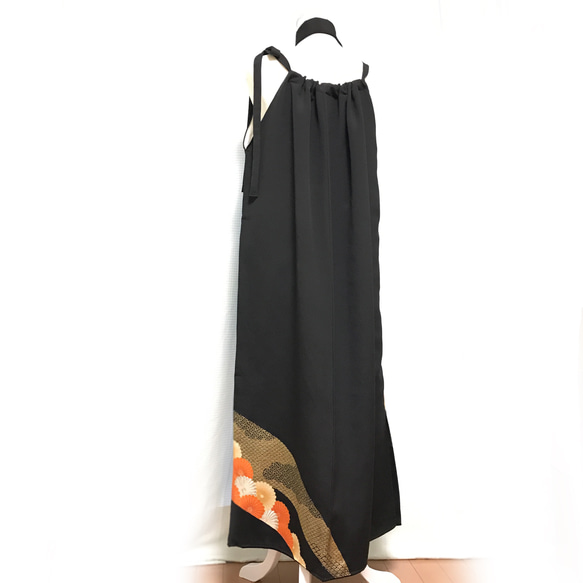 sold out【正絹】着物リメイク 黒留袖ドレス／キャミワンピースタイプ／ブラックフォーマル［096］ 6枚目の画像