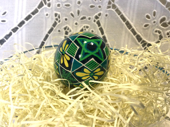 イースターエッグ(PYSANKY)  本物の卵です(๑˃̵ᴗ˂̵) 6枚目の画像