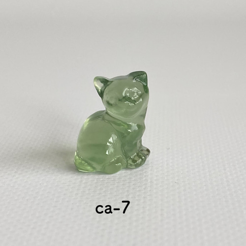 フローライト ミニねこ【ca6-10】彫刻置物 天然石 天然石 Luna フローライト ミニねこ【ca6-10】彫刻置物 天然石 天然石 Luna