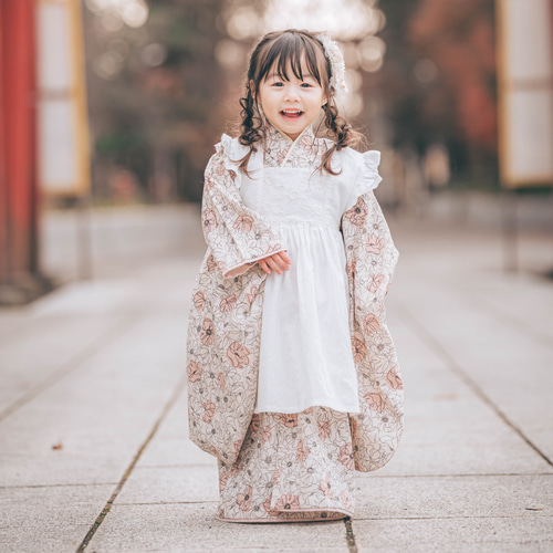 3泊4日レンタル】3歳女の子着物・被布＆被布エプロンつきフルセット ...