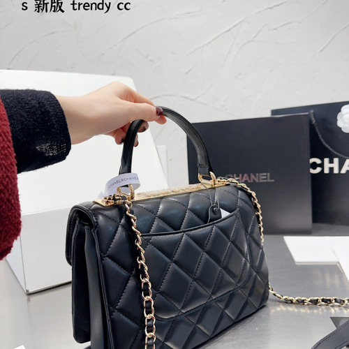 輝きを添えて【CHANEL】ハンドバッグ CHANEL シャネル ショルダーバッグ ハンドバッグ ココハンドル