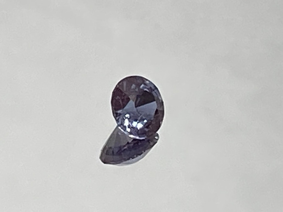 ◆ アレキサンドライト＜再結晶＞ルース　0.9ct　￥29.800　SI-001 2枚目の画像