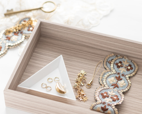 ハンドメイド　リボン作品 楽天市場】刺繍リボン [50cm計り売り]金＆白フラワー刺繍リボン 45mm