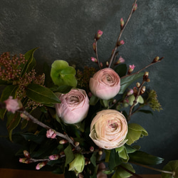 桜＆ラナンキュラスの生花の花束！卒業や送別のお花ギフトにおすすめ 1枚目の画像