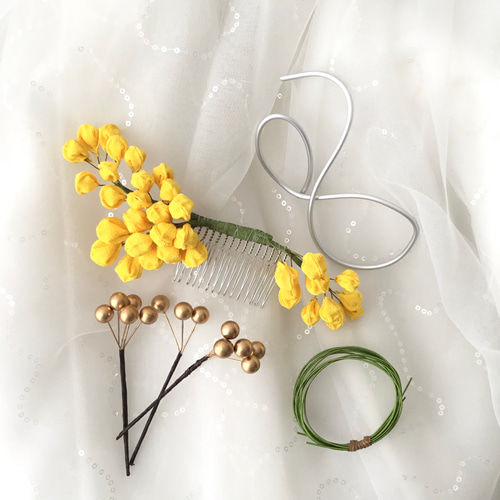 つまみ細工 〜ミモザ〜 ヘッドドレス（アクセサリー） W by
