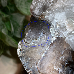 トライゴーニック ✨ 虹入り　モリオン　黒水晶　原石　ラフストーン 2枚目の画像