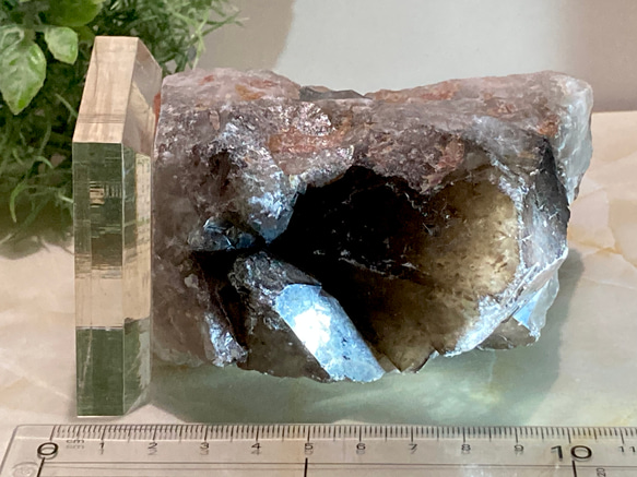 トライゴーニック ✨ 虹入り　モリオン　黒水晶　原石　ラフストーン 9枚目の画像