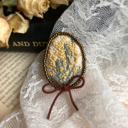 母の日　ミモザ の 刺繍 ブローチ 【dry flower】アンティーク　北欧 6枚目の画像