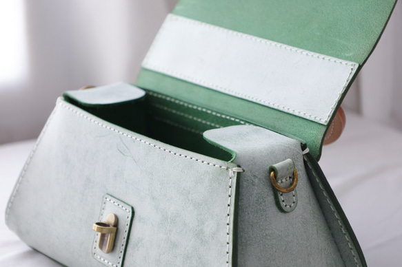 【Creema 獨家早鳥價，免運費】真皮手工單肩包，全手工縫製，兩用包 第10張的照片