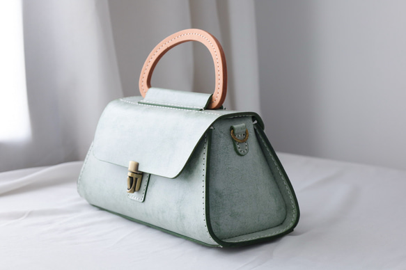 【Creema 獨家早鳥價，免運費】真皮手工單肩包，全手工縫製，兩用包 第1張的照片