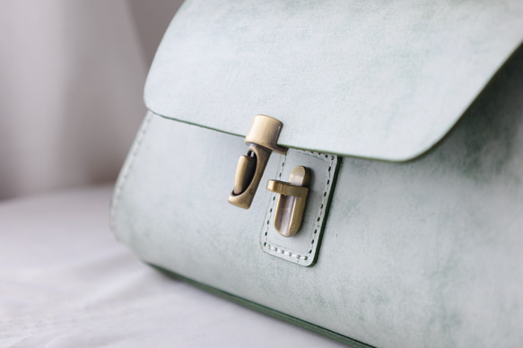 【Creema 獨家早鳥價，免運費】真皮手工單肩包，全手工縫製，兩用包 第9張的照片