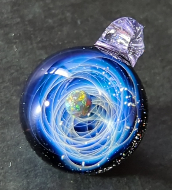 ☆送料無料、一点もの☆ 新世界の宇宙 ca-3 ブラックオパール ガラス ネックレス 3枚目の画像
