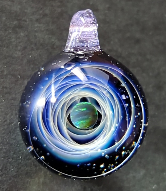 ☆送料無料、一点もの☆ 新世界の宇宙 ca-2 ブラックオパール ガラス ネックレス 4枚目の画像