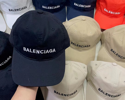 バレンシアガ　帽子　キャップ ☆ギフトにも【BALENCIAGA】HEAVY PIERCING キャップ (BALENCIAGA