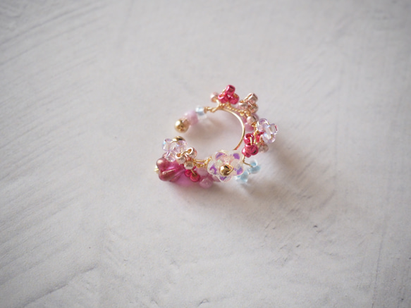 flower ear cuff(bell flower red） 1枚目の画像