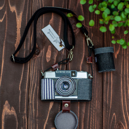 カメラケース『Graphite Denim（グラファイトデニム）』オリンパス