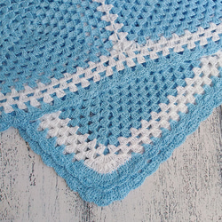 Baby blanket crochet delicate gift for a newborn 5枚目の画像