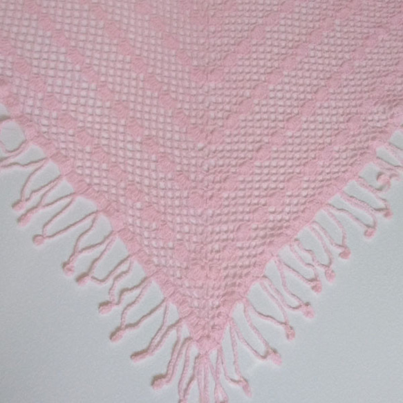 Warm gift for Mother's Day pink mohair crochet shawl 2枚目の画像