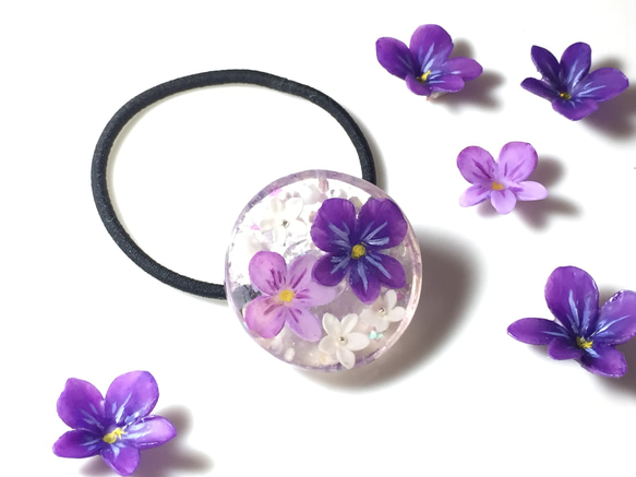すみれと小花のヘアゴム ヘアゴム soeur fleur 通販 15429549｜Creema