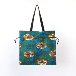 ツバメ柄の巾着バッグ（アフリカンプリント）トートバッグ 鳥 燕 4枚目の画像