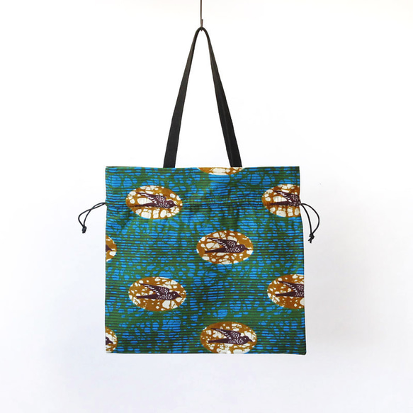 ツバメ柄の巾着バッグ（アフリカンプリント）トートバッグ 鳥 燕 4枚目の画像