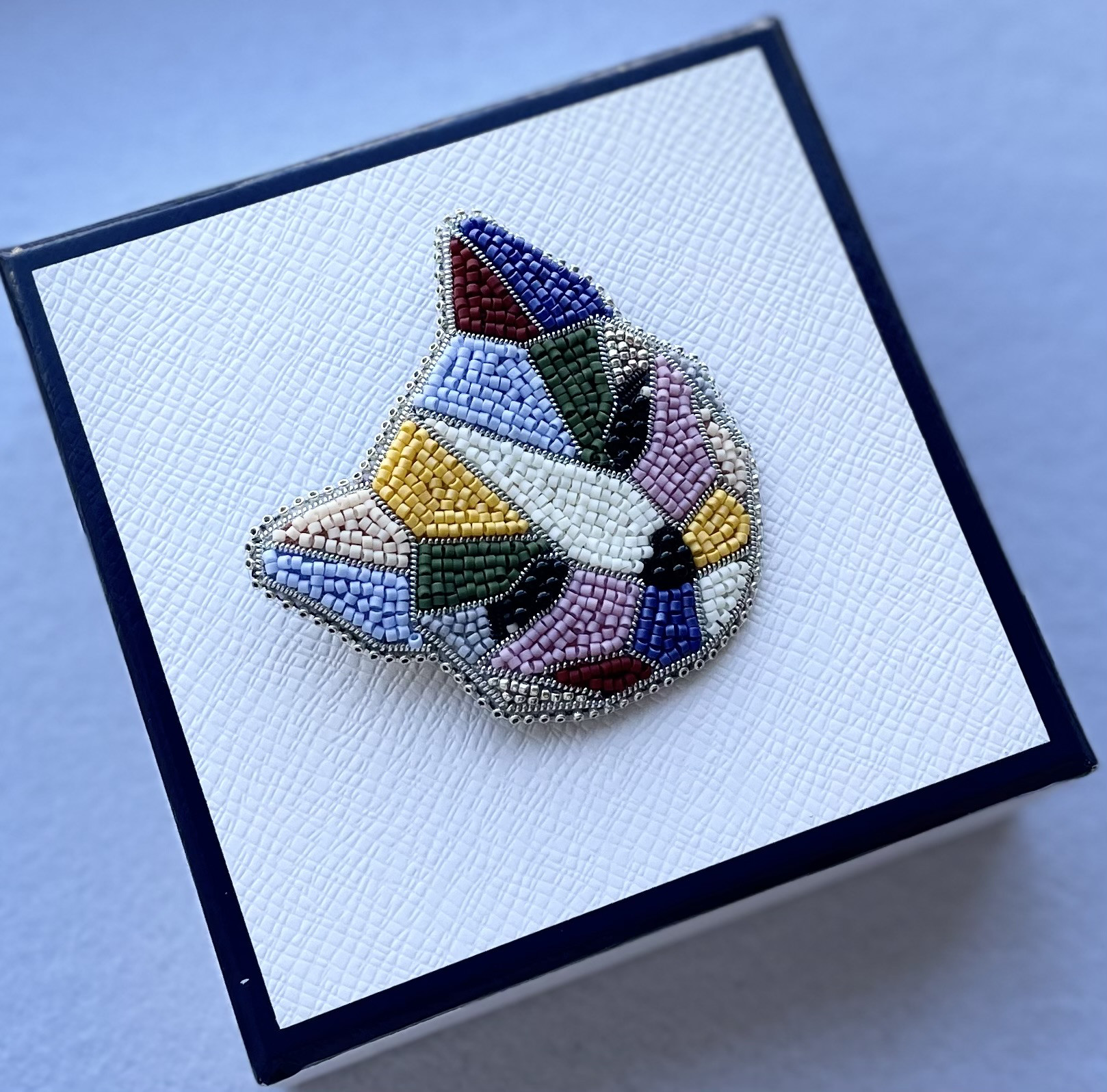 ビーズ刺繍のブローチ　-猫　♂- Male cat