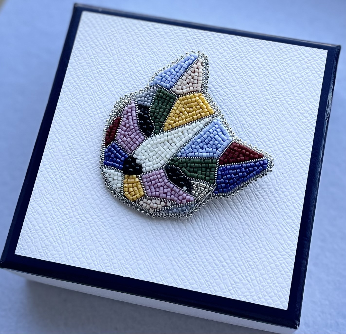 ビーズ刺繍のブローチ　-猫　♂- Male cat