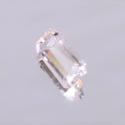 【鑑別済ロット】激レア『プレイ・オブ・カラー』 天然モルガナイト 1.59ct VS 非加熱 ルース  10×5.6mm 1枚目の画像