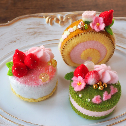 直送商品 ひな祭り♡フェルトケーキ2個＆ロールケーキ1個セット 雑貨 その他