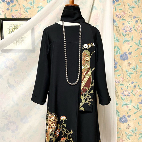 着物リメイク 黒留袖 ワンピース ペチコート付き 豪華 金箔刺繍