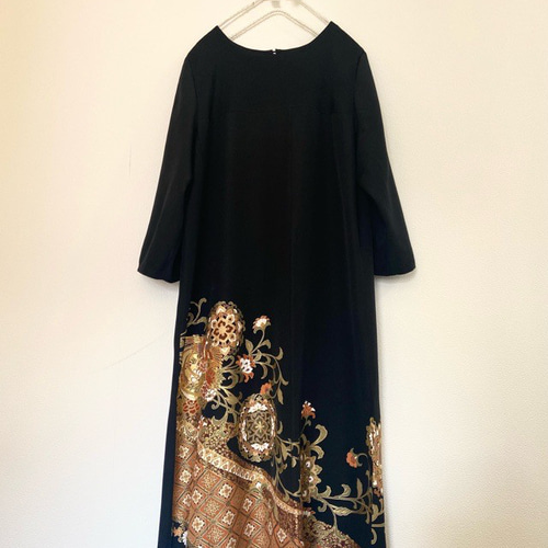 着物リメイク 黒留袖 ワンピース ペチコート付き 豪華 金箔刺繍