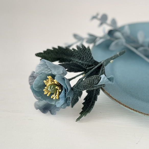 布花神秘的なブルーポピーのコサージュ コサージュ 布花工房