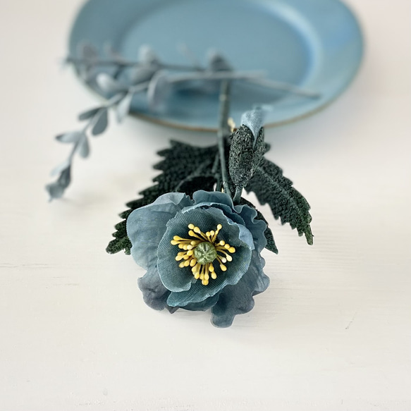 布花神秘的なブルーポピーのコサージュ 2枚目の画像