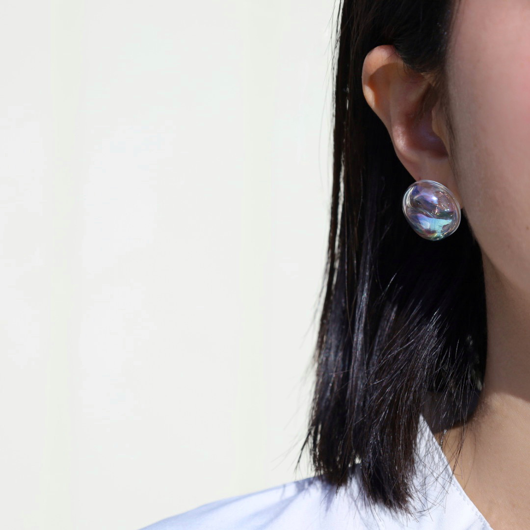 ガラスの シャボン玉　-floating-　ピアス　アレルギー対応金具使用