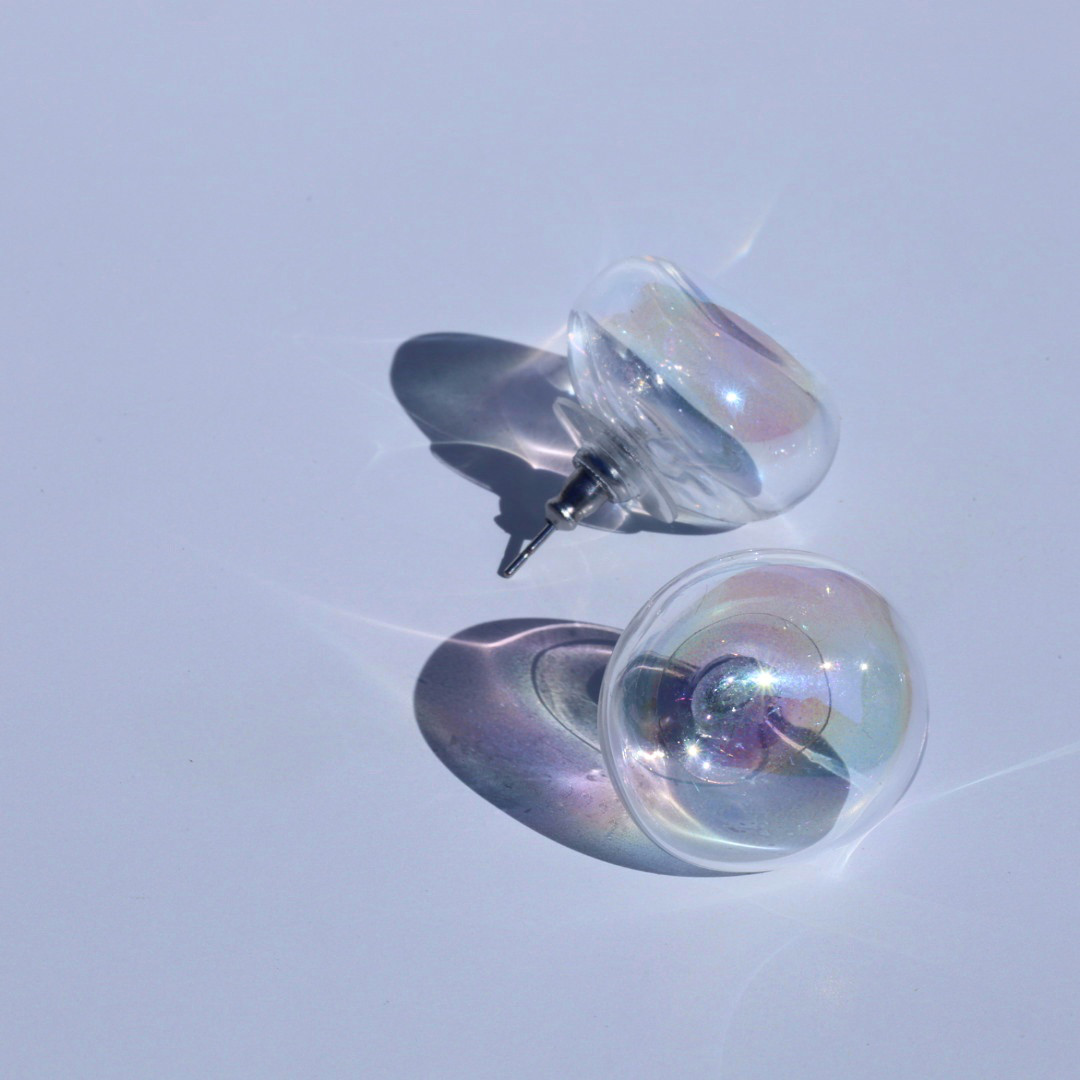 ガラスの シャボン玉　-floating-　ピアス　アレルギー対応金具使用
