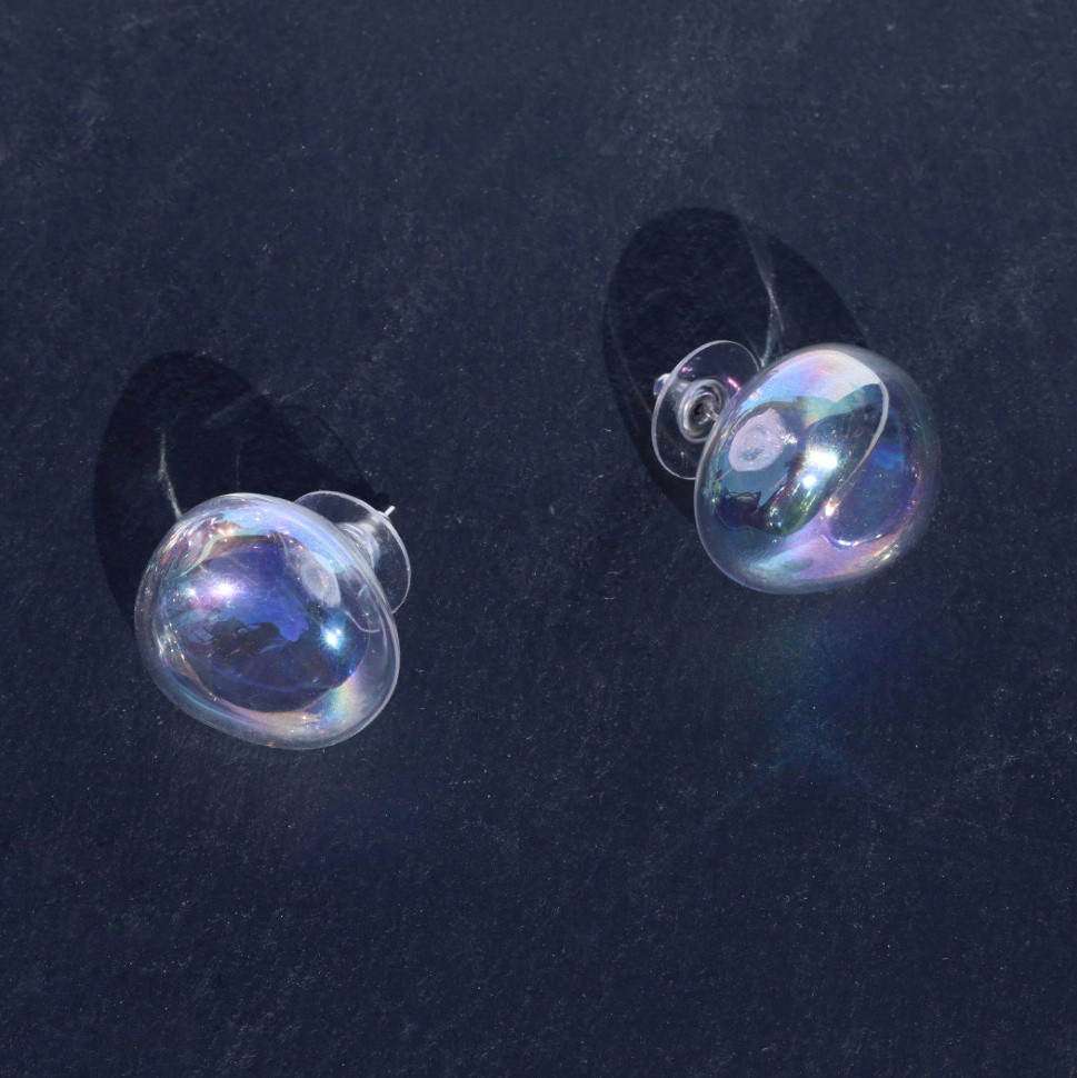 ガラスの シャボン玉　-floating-　ピアス　アレルギー対応金具使用